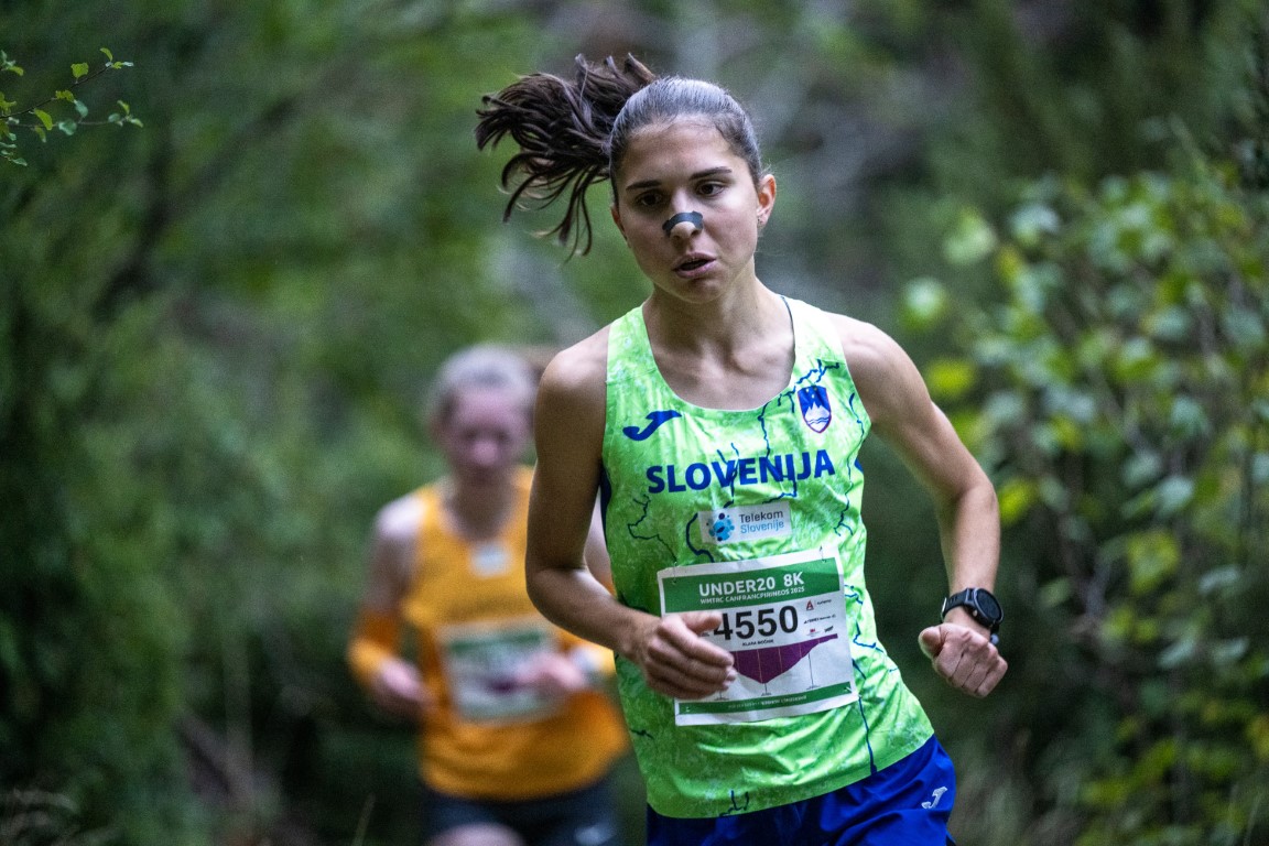 Klara Močnik Medium