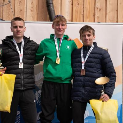 Avtorklemenudovc 127