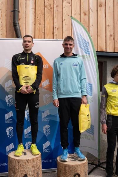 Avtorklemenudovc 135