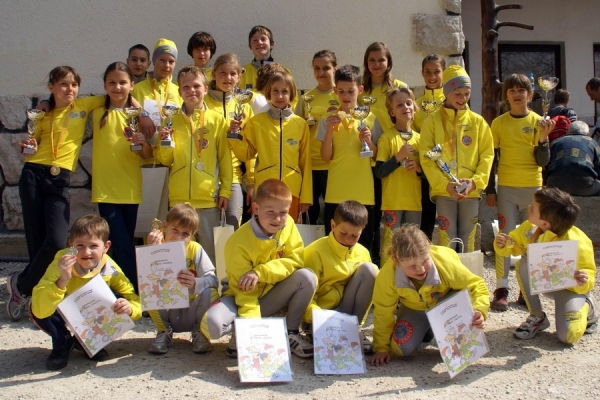 15. gorski tek k cerkvici Sv. Primoža kljub slabemu vremenu uspel