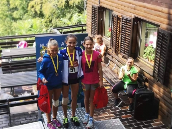Odlični dosežki najmlajših gorskih tekačev na kronometru Bukovca